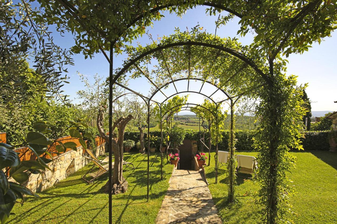 Apartment In B&B Del Giglio San Donato in Poggio المظهر الخارجي الصورة